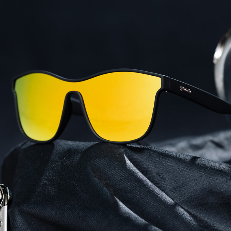 From Zero to Blitzed |gafas de sol negras de estilo futurista con lentes ámbar | gafas de sol goodr